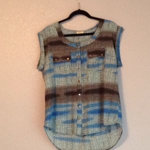 Antialia femme light weight and barely worn.